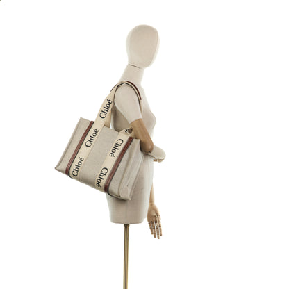 Woody Shopper