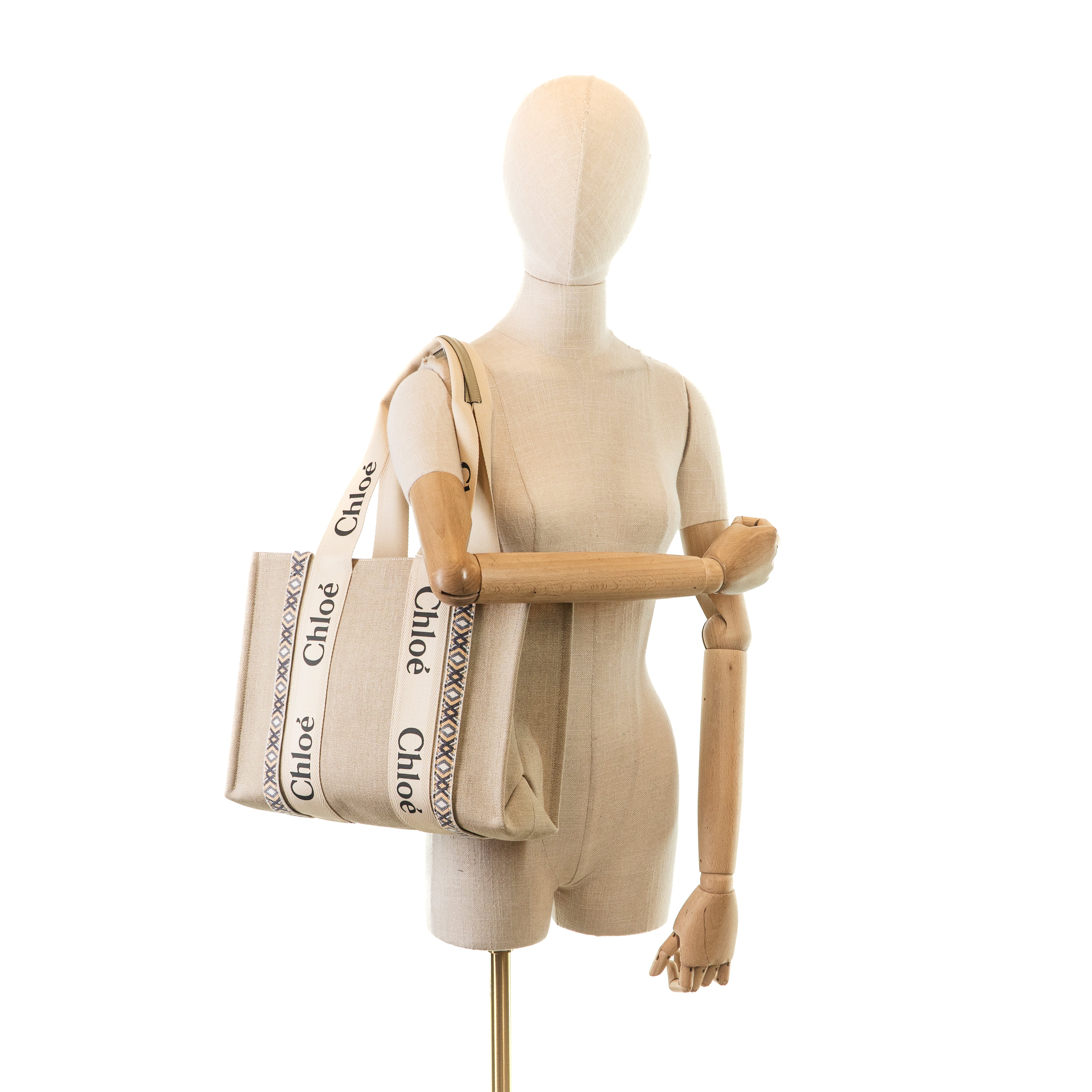 Woody Shopper