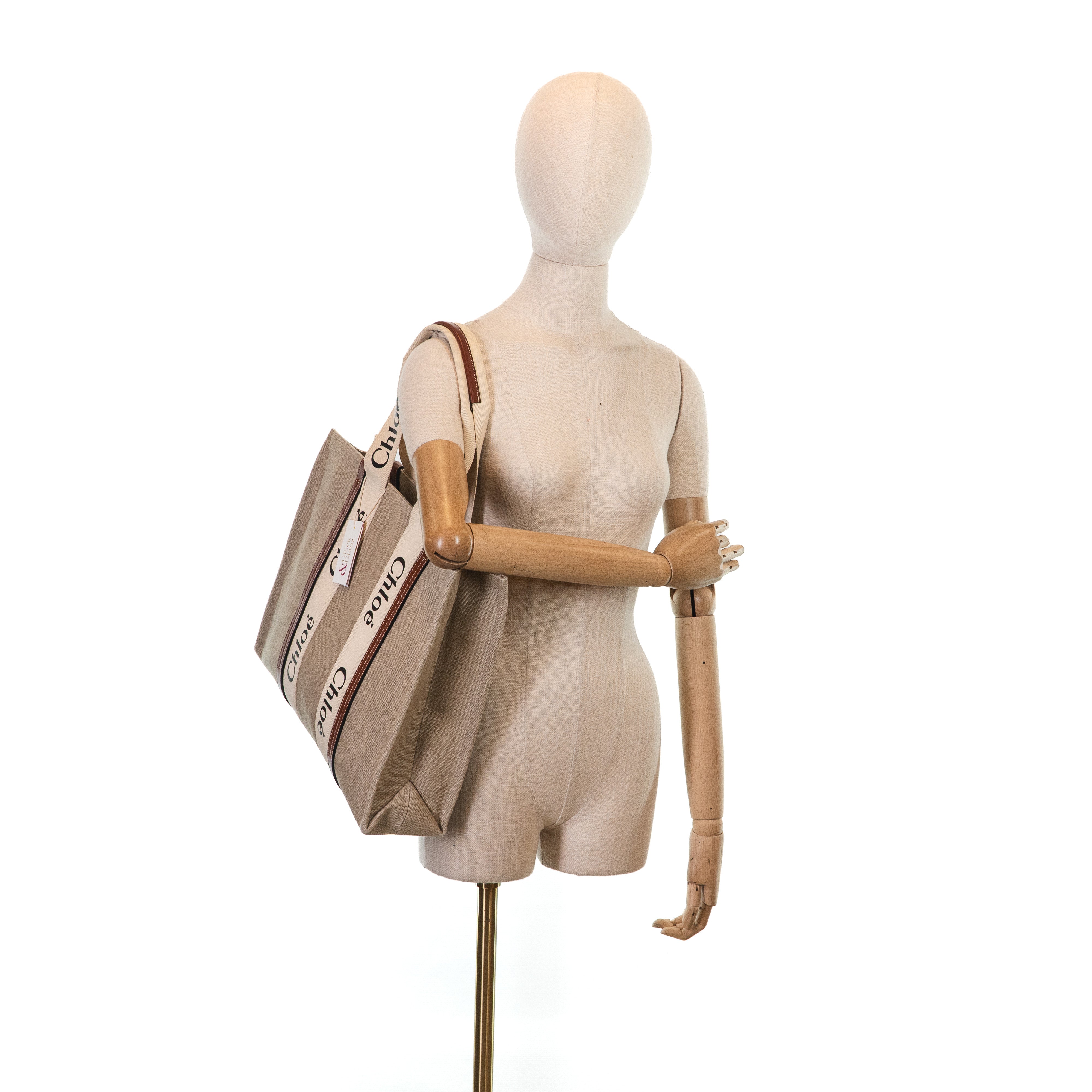 Woody Shopper