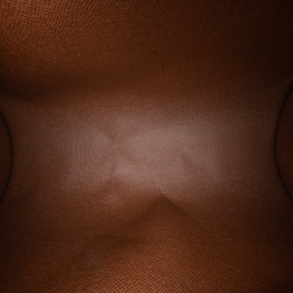 Papillon 28