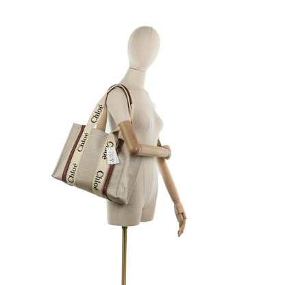 Woody Shopper