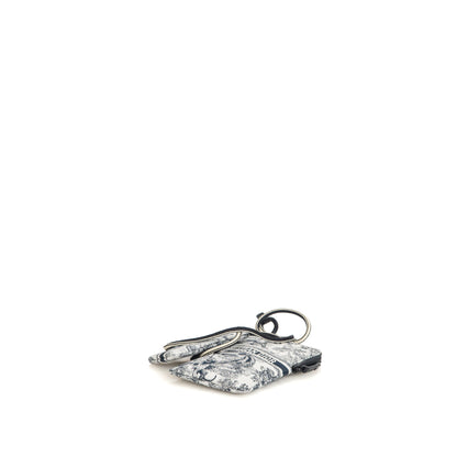 Pouch
