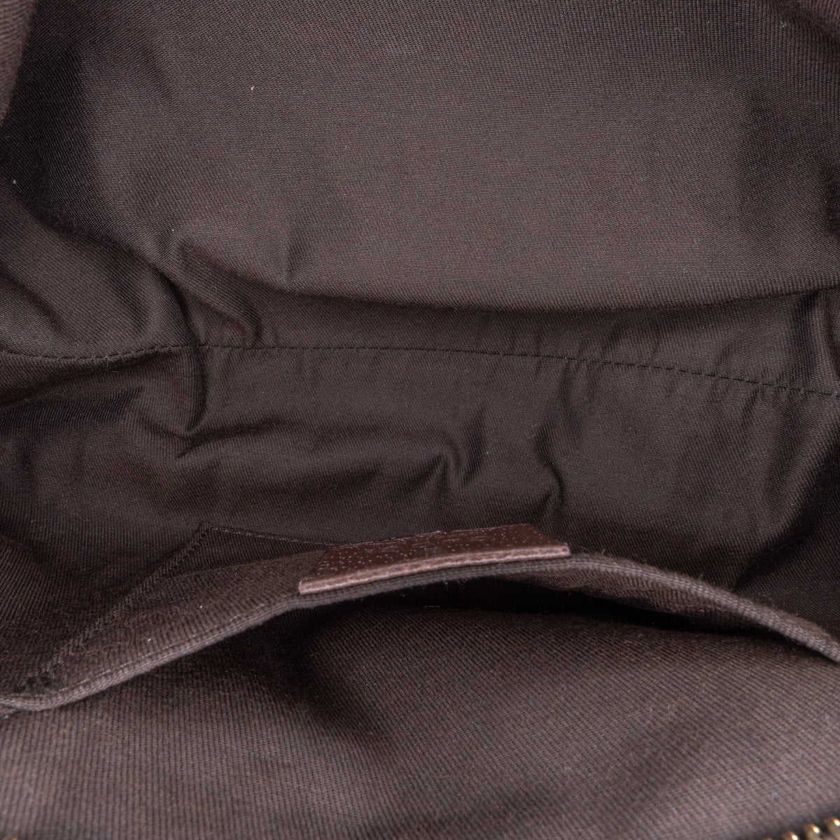 Abbey Pochette