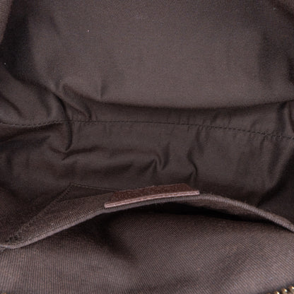 Abbey Pochette