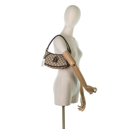Abbey Pochette