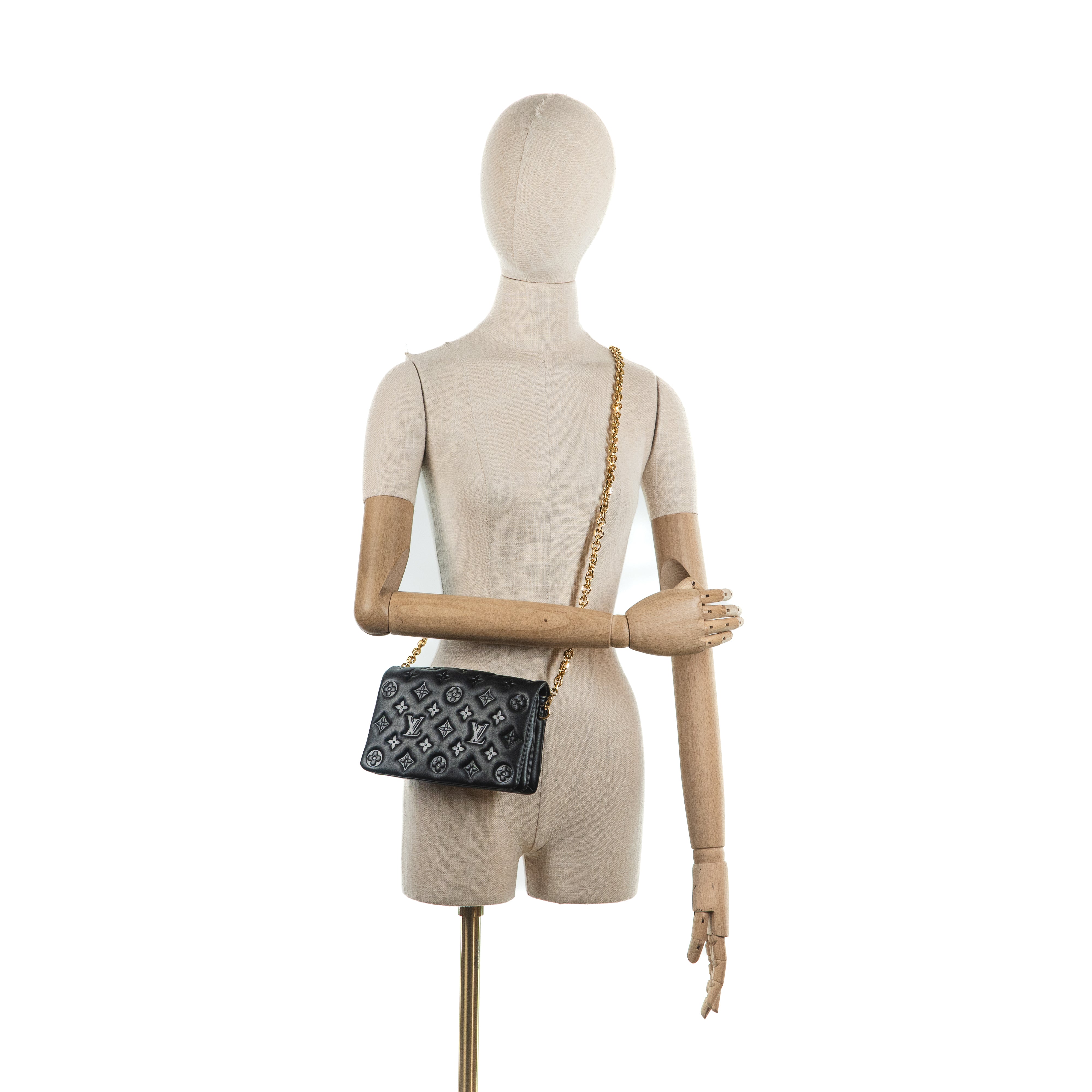 Coussin Pochette