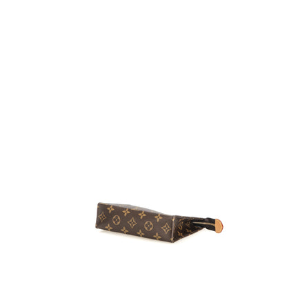 Toiletry Pouch 26