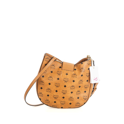 Patricia Hobo