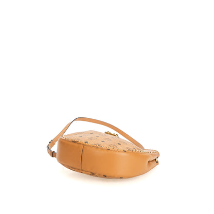 Patricia Hobo