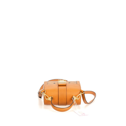 Tracy Top Handle