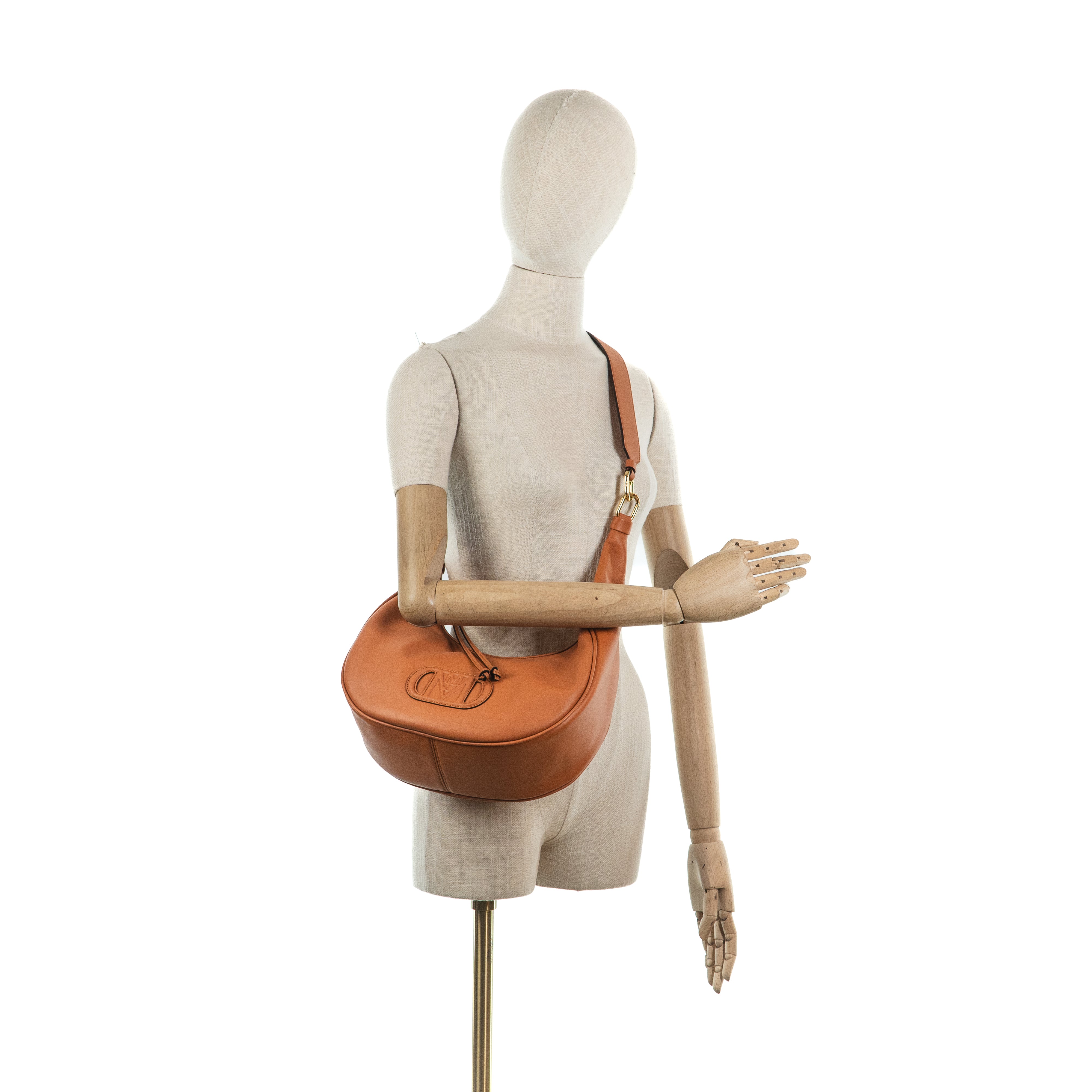 Travia Hobo