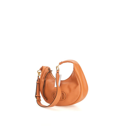 Travia Hobo
