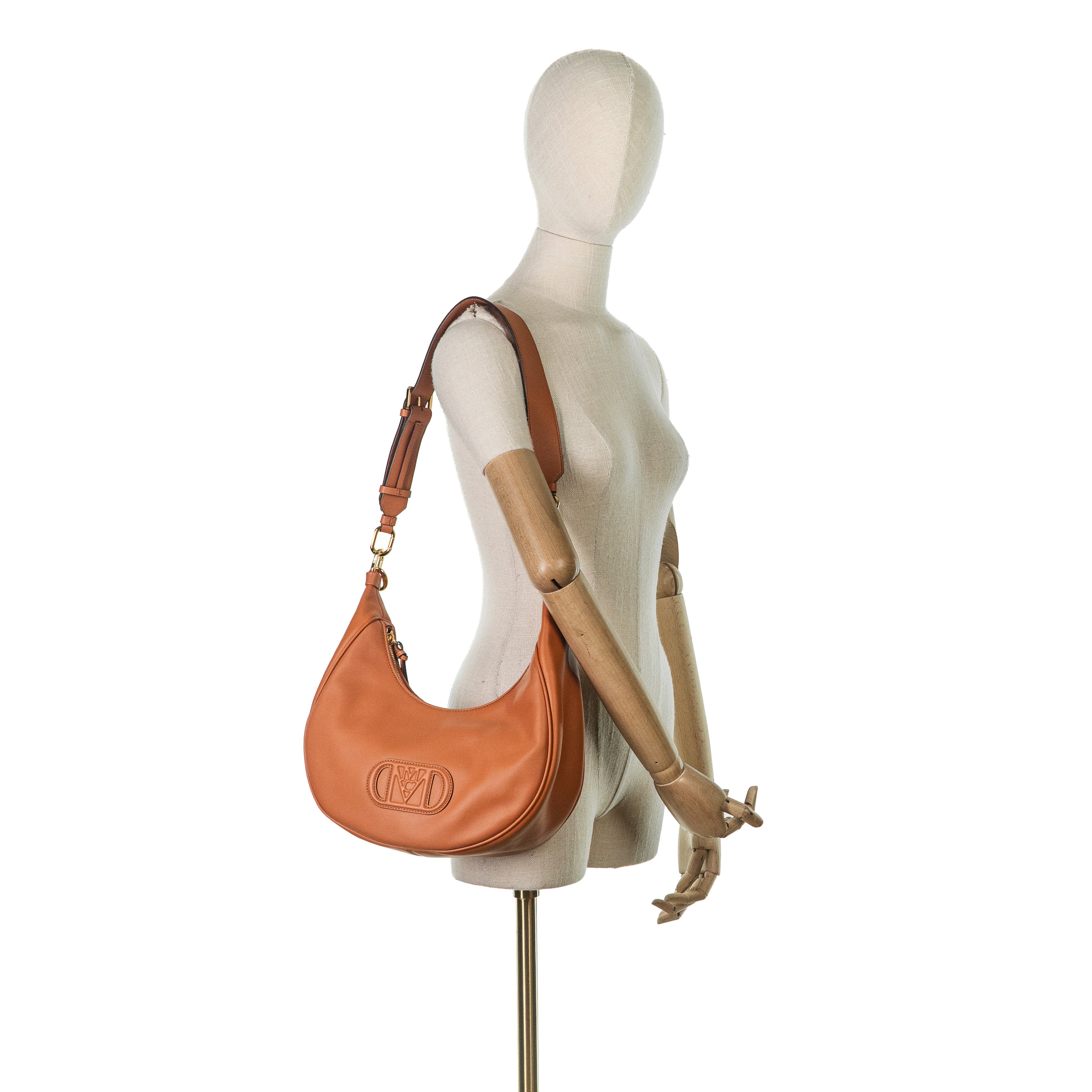 Travia Hobo
