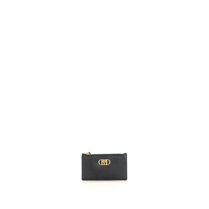 Travia Zip