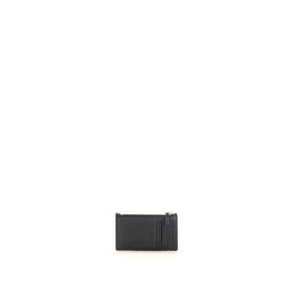 Travia Zip