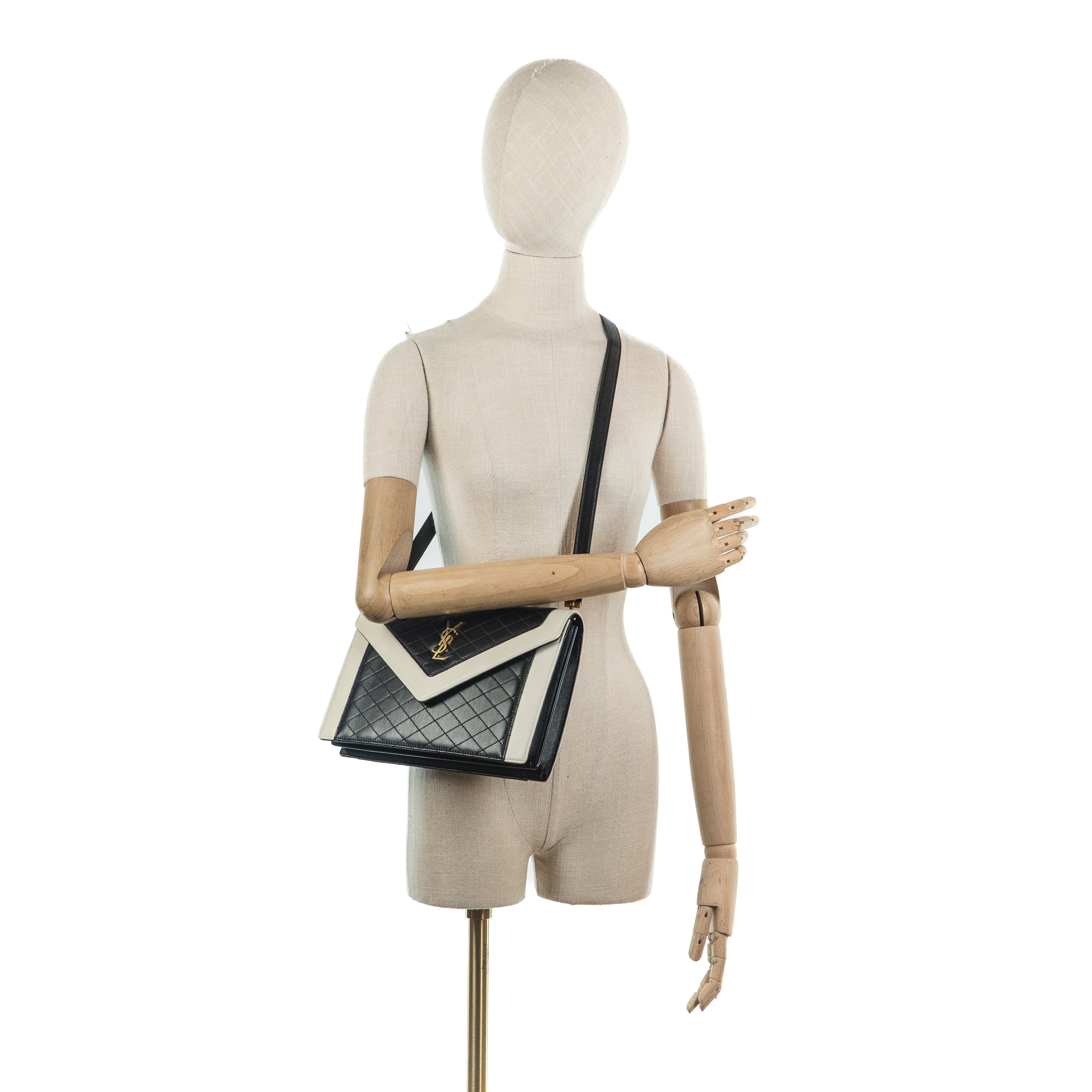Gaby Satchel